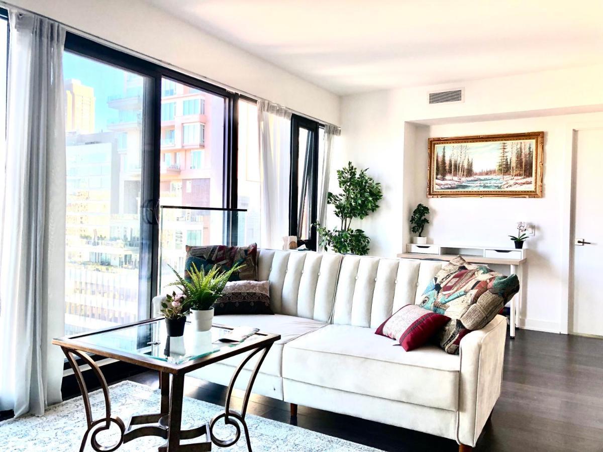2 Bedroom Plus Den Condo Toronto Exteriér fotografie
